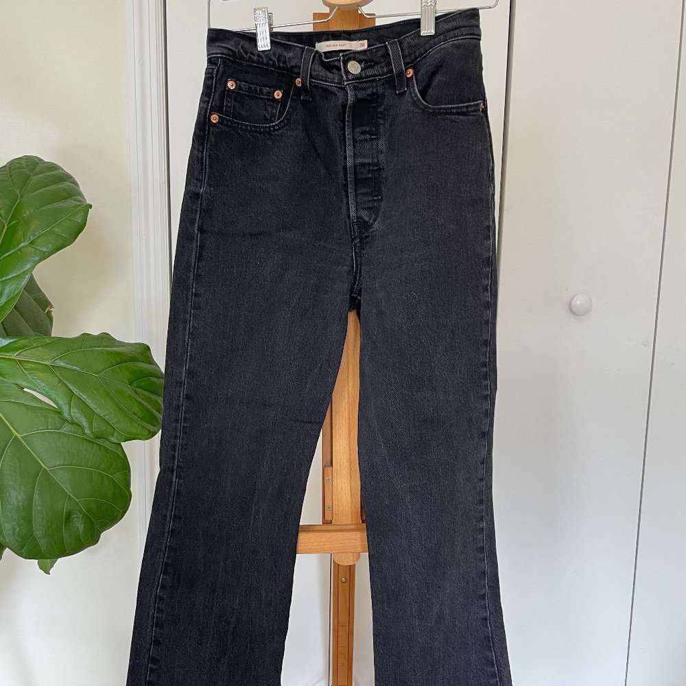 Levi's Ribcage Boot cropped cut black jeans size 26